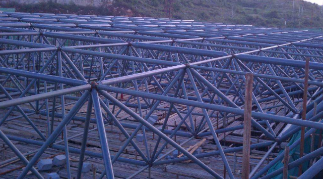新郑概述网架加工中对钢材的质量的过细恳求